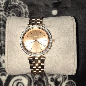 Michael kors rose gold watch